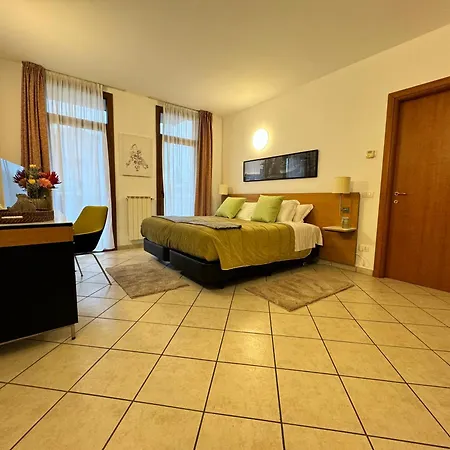 Apart-hotel Malpensa Somma Lombardo